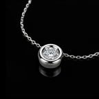 ÉCLATINE Classic Bezel Round Necklace