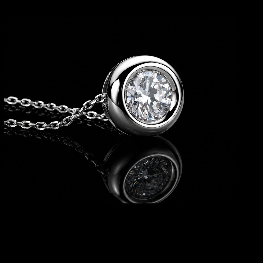 ÉCLATINE Classic Bezel Round Necklace