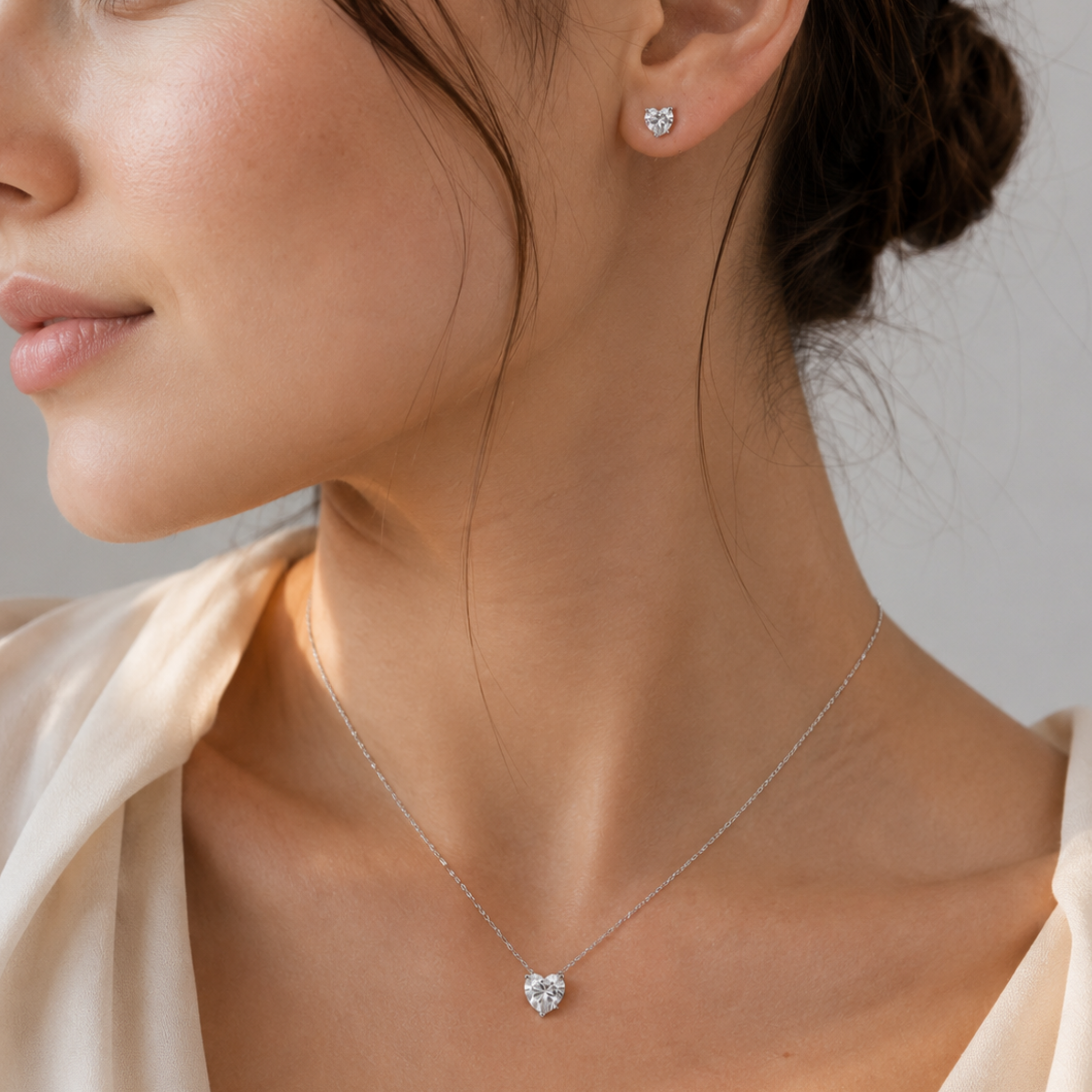ÉCLATINE Petite Cœur Earrings