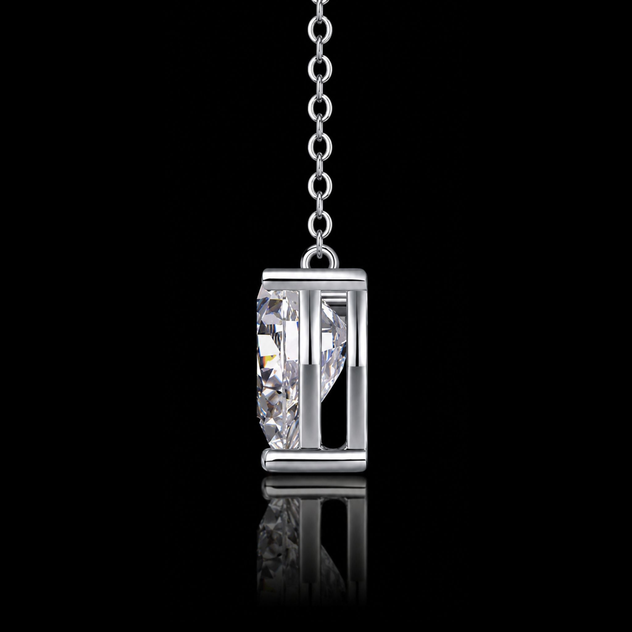 ÉCLATINE Classic Pear Cut Necklace