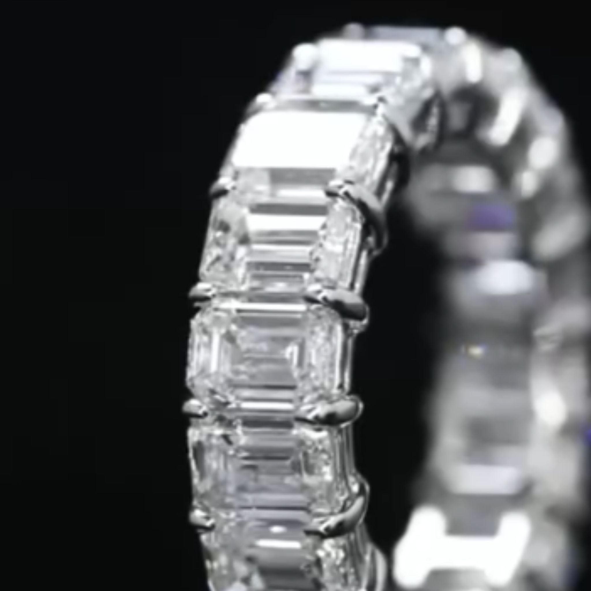 ÉCLATINE Signature Baguette Cut Eternity Band Ring
