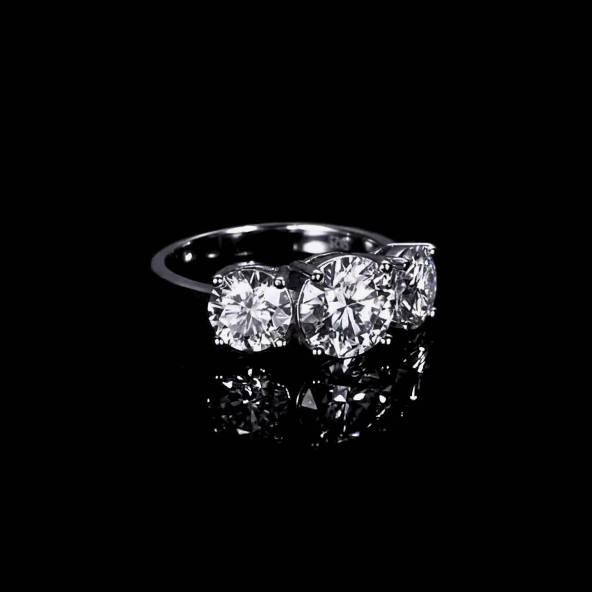 •ÉCLATINE Trinity 3-Stone Engagement Ring
