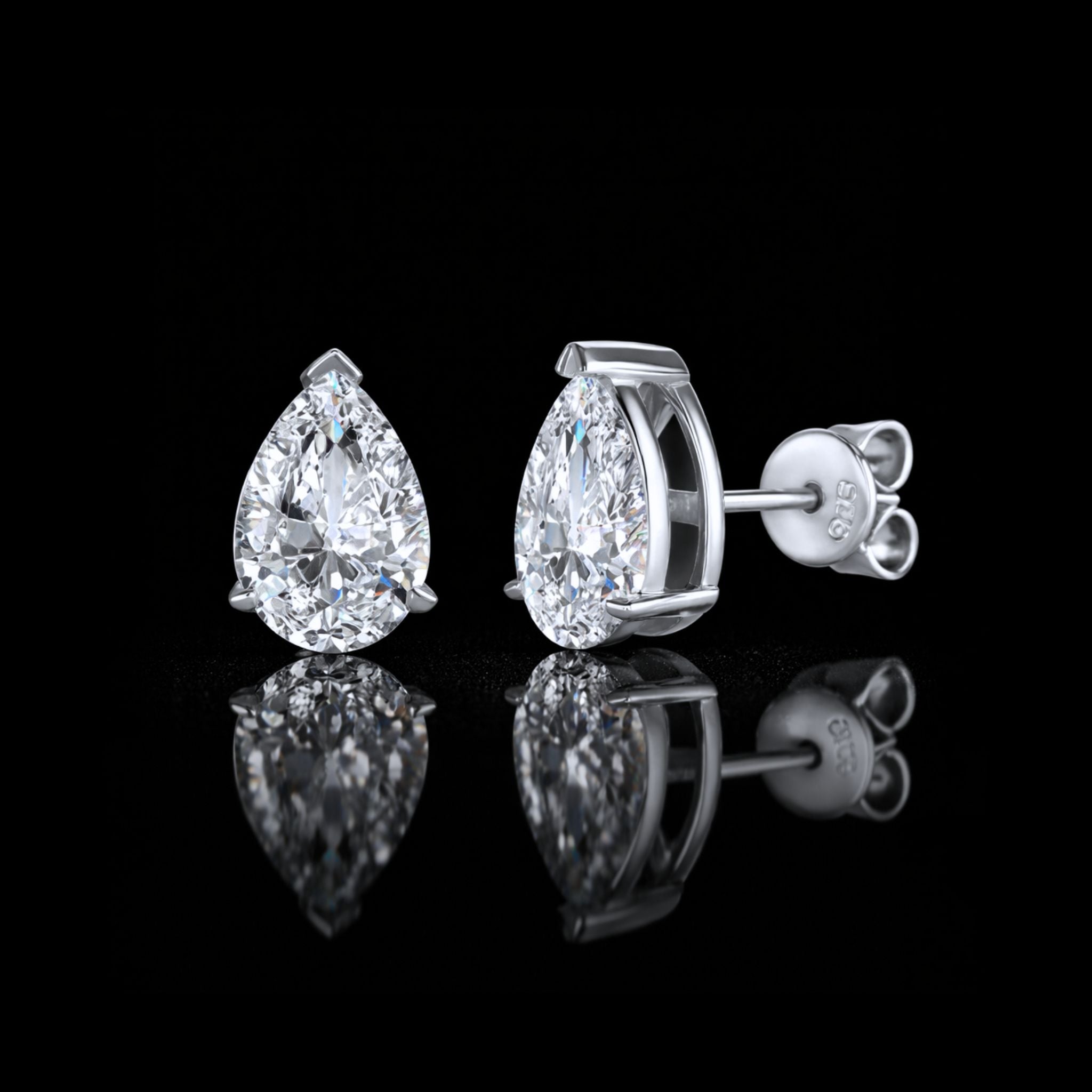 ÉCLATINE Classic Pear Cut Studs Earrings
