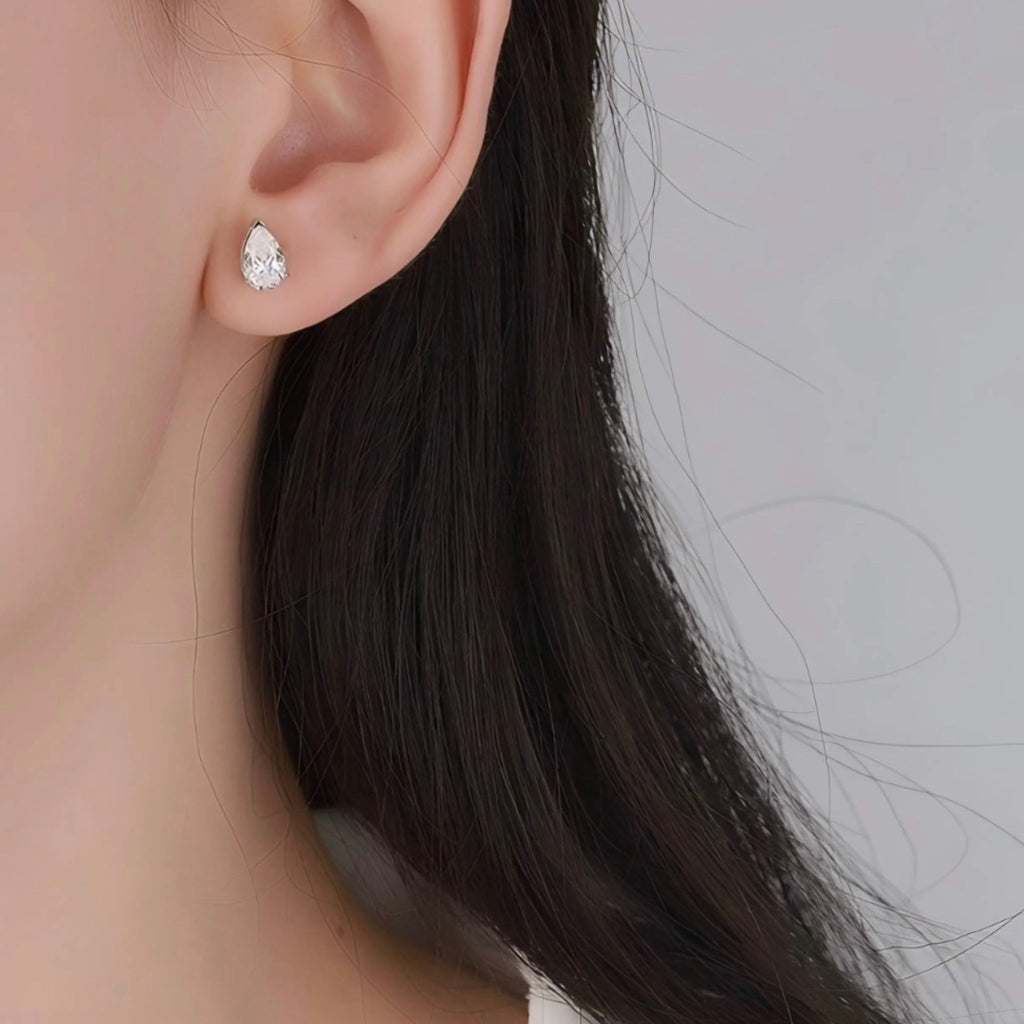 ÉCLATINE Classic Pear Cut Studs Earrings