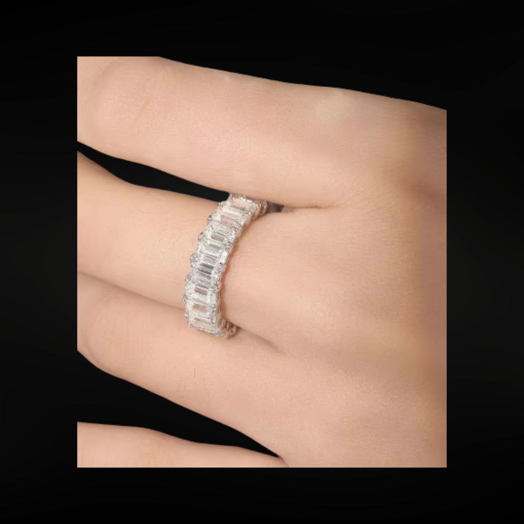 ÉCLATINE Signature Baguette Cut Eternity Band Ring