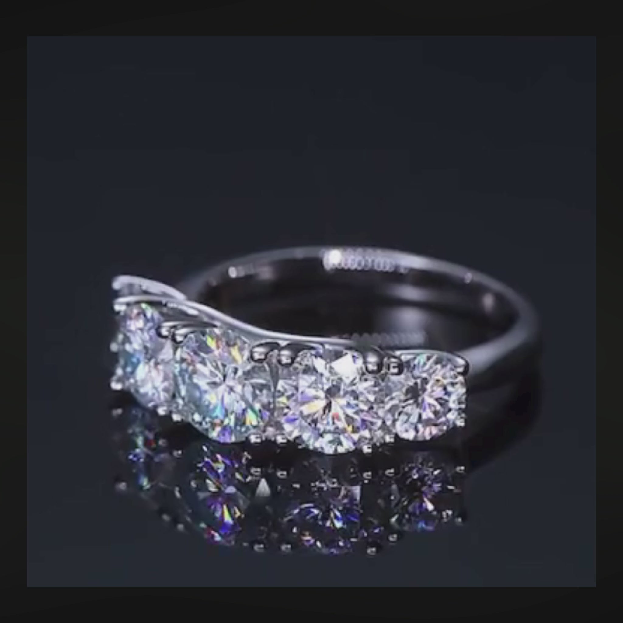 •ÉCLATINE Lumière 3.6CT Band Ring